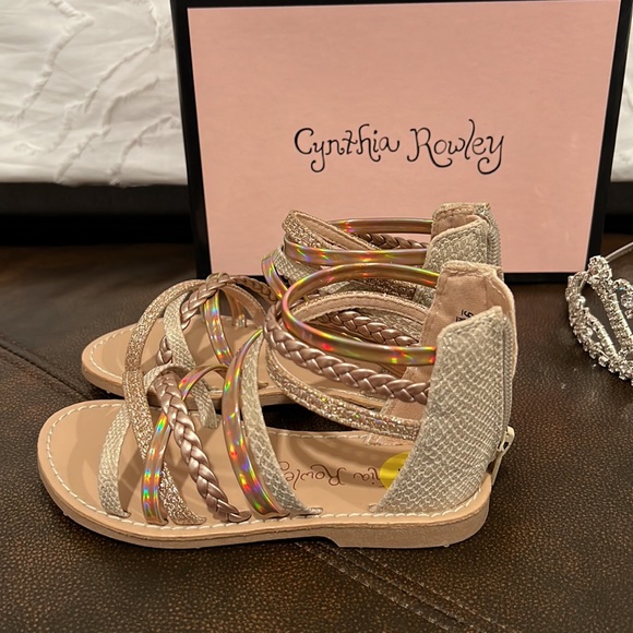 NWOT;excellent new condition. - Picture 4 of 9